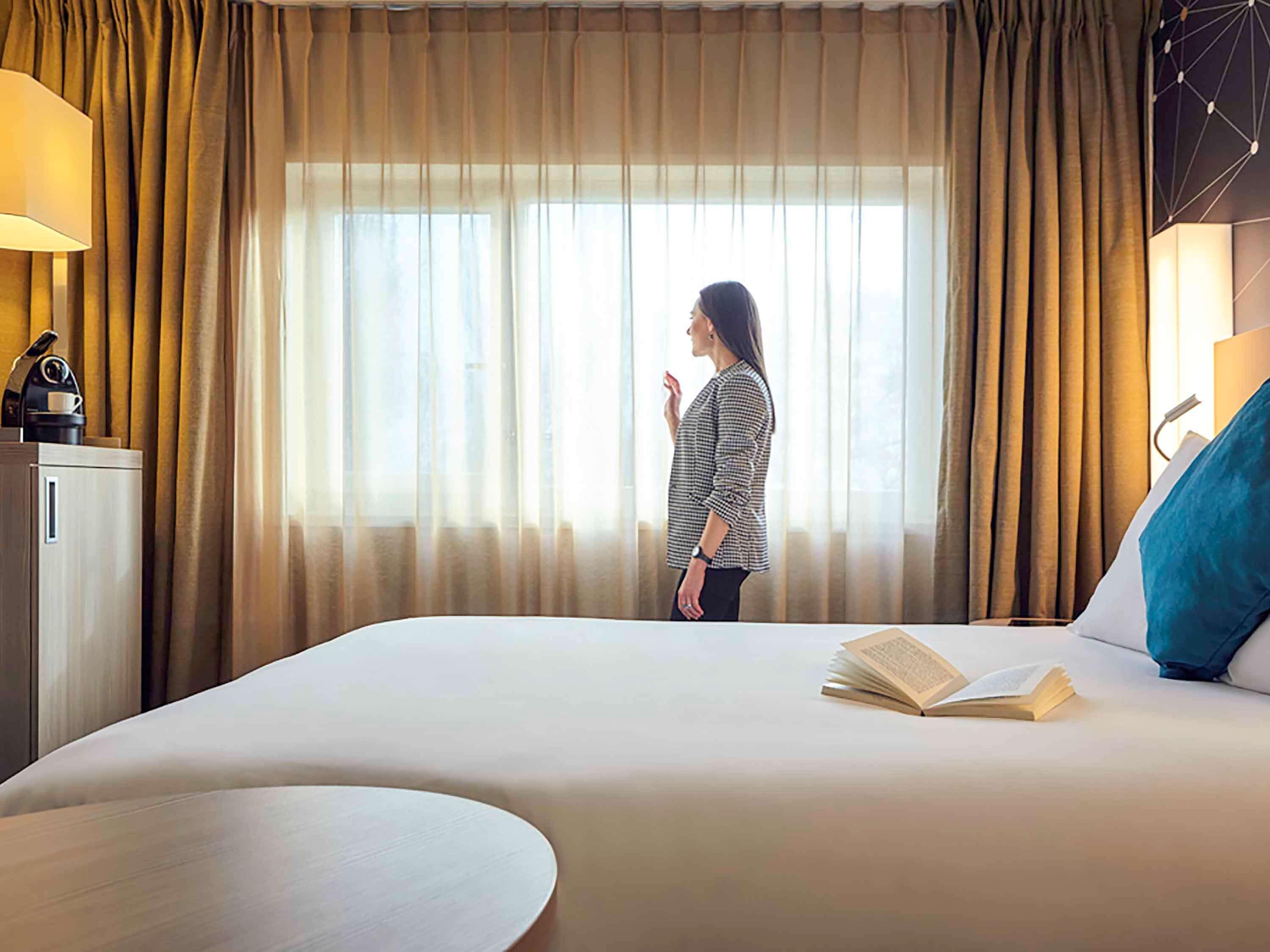 Mercure Paris Sud Les Ulis-Courtaboeuf Екстер'єр фото