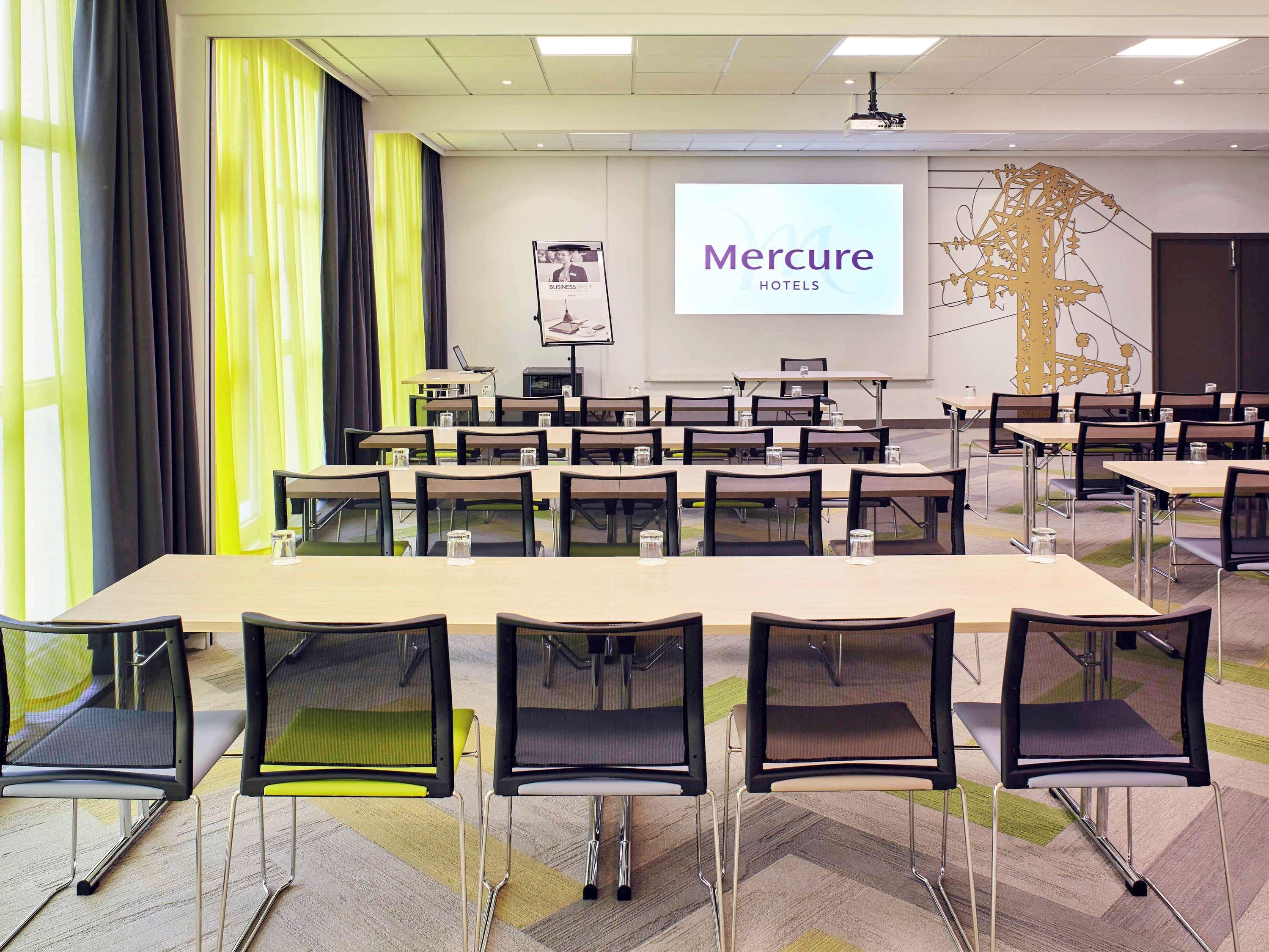 Mercure Paris Sud Les Ulis-Courtaboeuf Екстер'єр фото